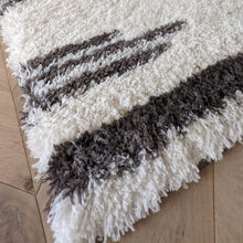 Load image into Gallery viewer, Ivory Berber Shaggy Runner Rugs - Alaska