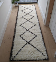 Load image into Gallery viewer, Ivory Scandi Berber Shaggy Runners - Alaska