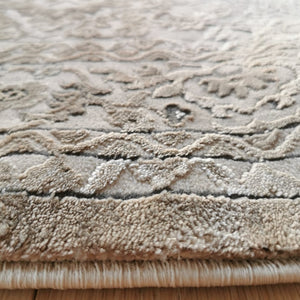 Cream Classic High End Textured Traditional Rug - Opulence