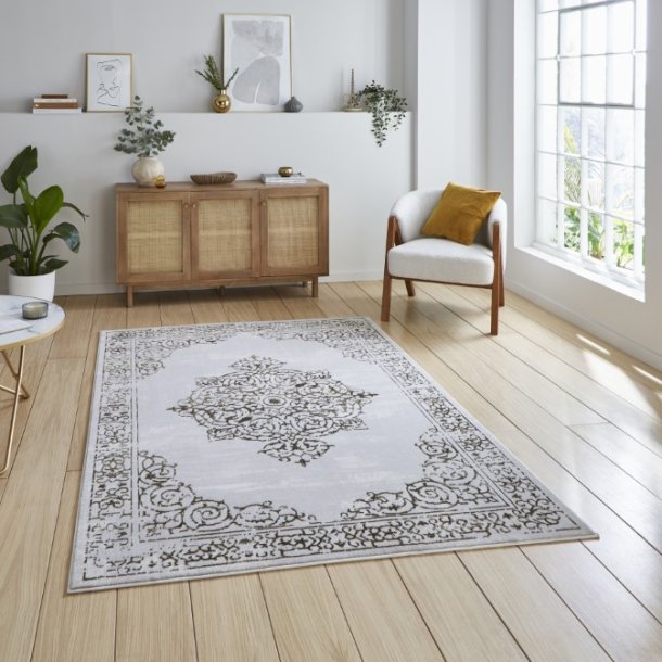 Gold Timeless Metallic Traditional Rug - Howth