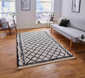 White and Black Trellis Shaggy Rug -  Boho