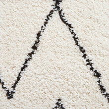 Load image into Gallery viewer, Luxurious White and Black Designer Shaggy Rug -  Boho