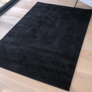 Plain Black Shaggy Rug - Oslo