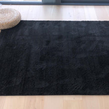 Load image into Gallery viewer, Plain Black Shaggy Rug - Oslo