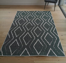 Load image into Gallery viewer, Green Reversible Moroccan Trellis Outdoor Rug - Capri