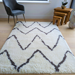 Ivory Chevron Scandi Shaggy Rugs - Alaska