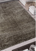 Load image into Gallery viewer, Grey Luxuriously Soft Polyester Shaggy Rug - Dokka