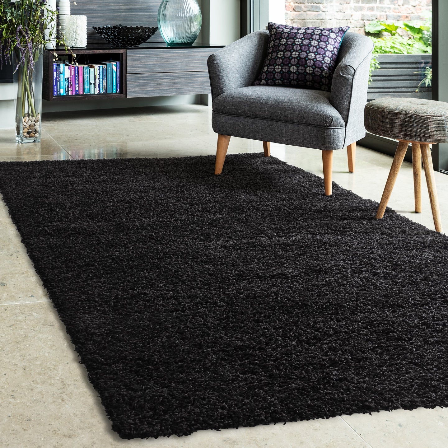 Jet Black 25mm Cosy Low Pile Shaggy Rug - Aras
