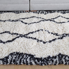 Load image into Gallery viewer, Long Ivory Berber Shaggy Runner Rug - Nivalli