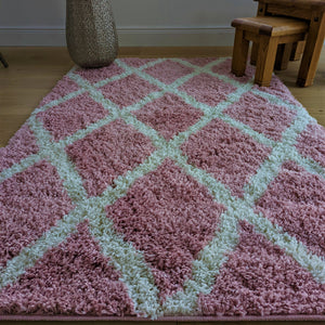 Blush Pink Moroccan Trellis Shaggy Rug - Oslo