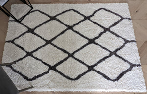 Ivory Moroccan Trellis Shaggy Hall Runner - Alaska