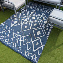 Load image into Gallery viewer, Navy Fringed Flatweave Outdoor Garden Rug - Casa