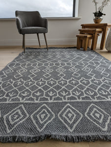 Grey Fringed Trellis Flatweave Outdoor Rug - Casa
