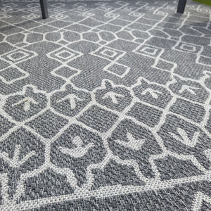 Grey Fringed Trellis Flatweave Outdoor Rug - Casa