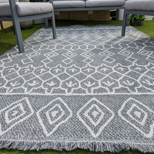 Grey Fringed Trellis Flatweave Outdoor Rug - Casa